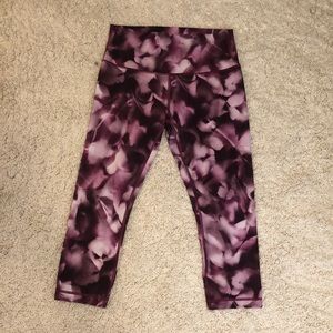 Lululemon Wunder Under Crops